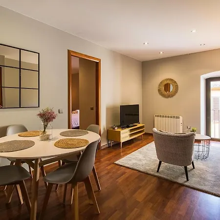 Up Apartment *